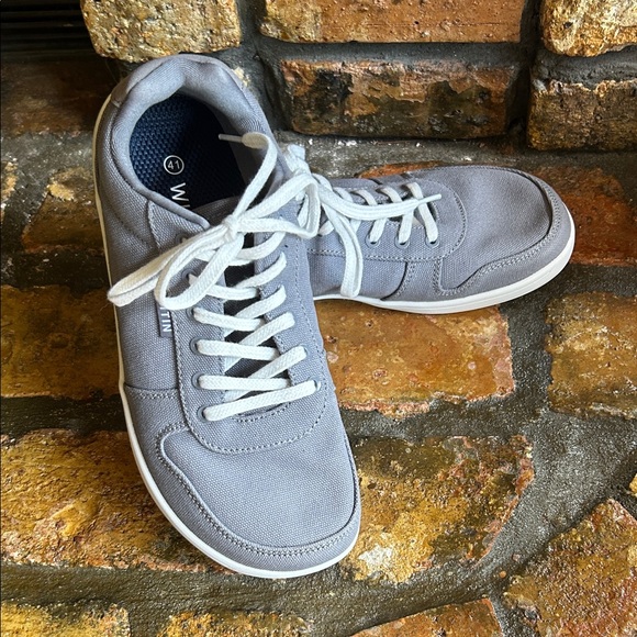 Whitin canvas sneakers. - Picture 1 of 5